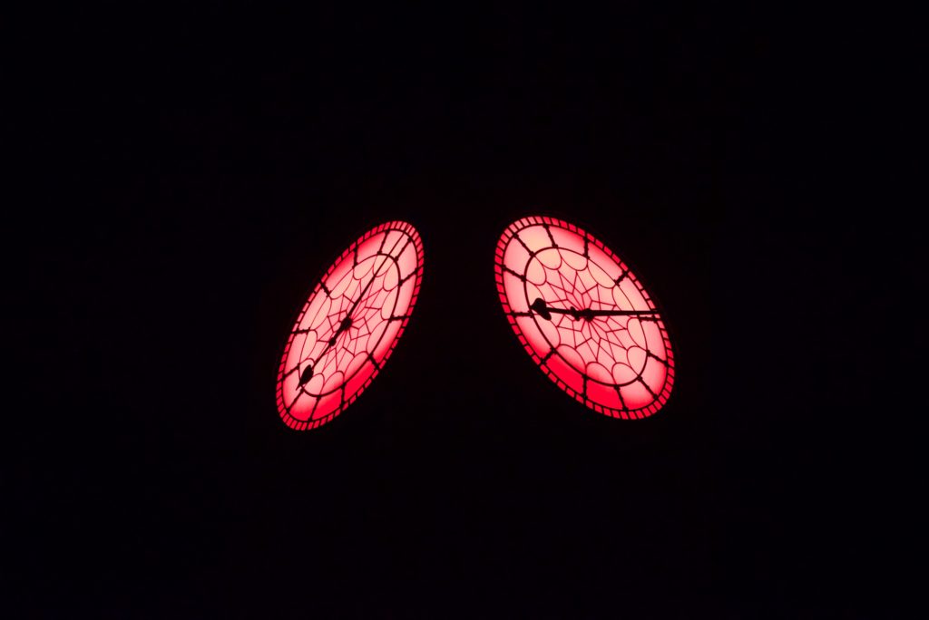 Old joe clock tower red lighting